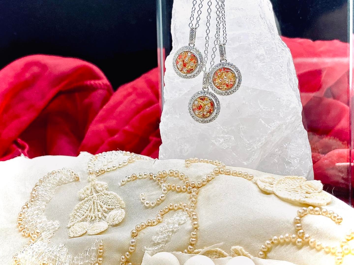 Bella Pendant