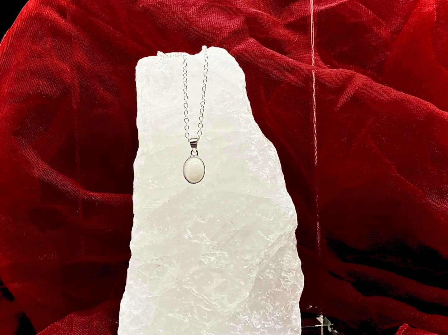 Robin Pendant