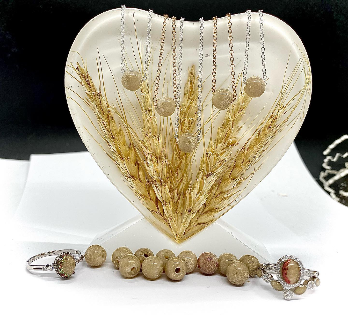 Bead